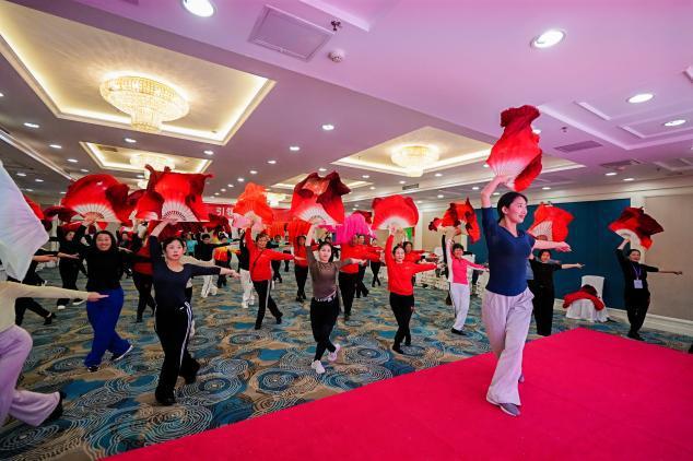 2025年湖北省健身舞教練員、裁判員暨社會(huì)體育指導(dǎo)員等級(jí)培訓(xùn)結(jié)業(yè)(圖3)